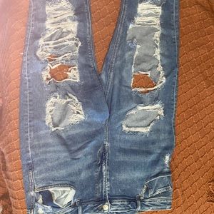 American Eagle boyfriend jeans